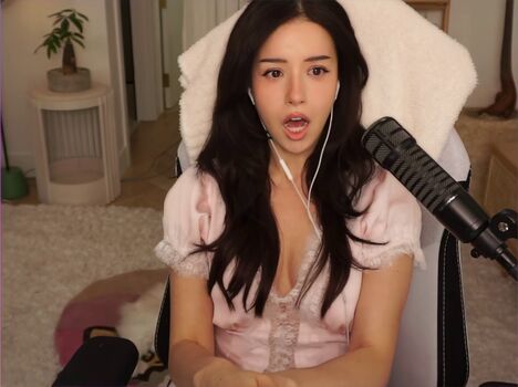 Full leaked Pokimane  page private onlyfans photo