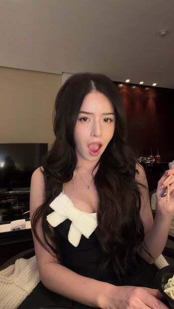 Full leaked Pokimane  page private onlyfans photo