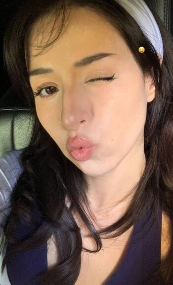 Full leaked Pokimane  page private onlyfans photo