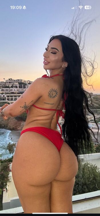 Full leaked Polinalove private onlyfans photo
