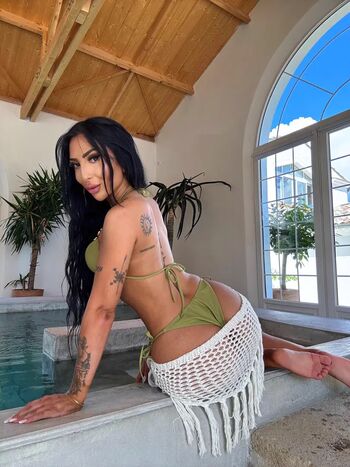 Full leaked Polleen n private onlyfans photo
