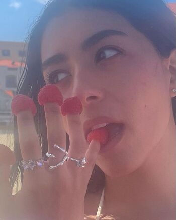 Full leaked Pom pom squad private onlyfans photo