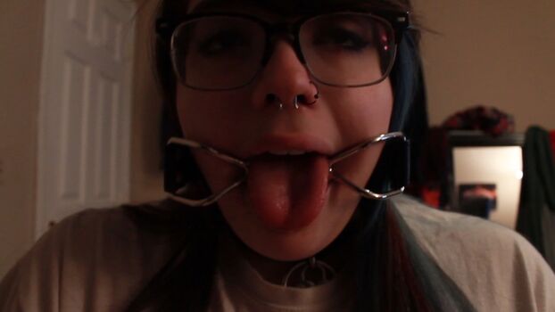 Full leaked Pomma g succubusluut virghoe juicypomma private onlyfans photo