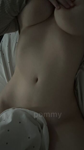 Full leaked Pommy page private onlyfans photo