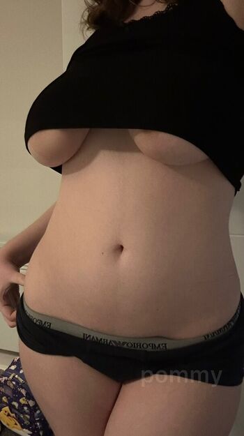 Full leaked Pommy private onlyfans photo