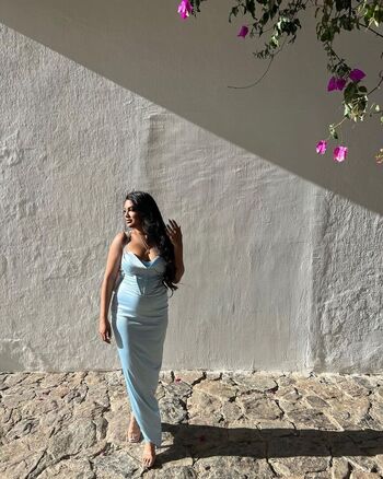 Full leaked Pooja mart private onlyfans photo