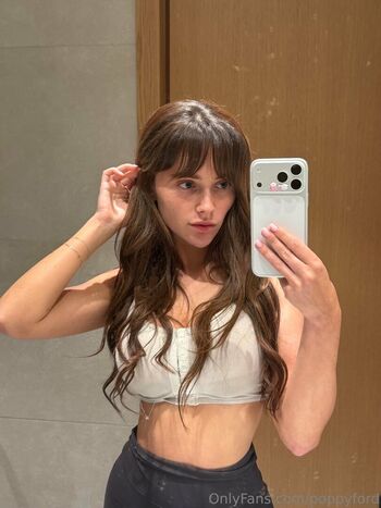 Full leaked Poppy ford page private onlyfans photo