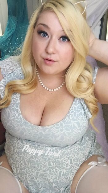 Full leaked Poppy tart private onlyfans photo