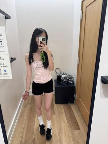 Full leaked Poppyluvuuu private onlyfans photo