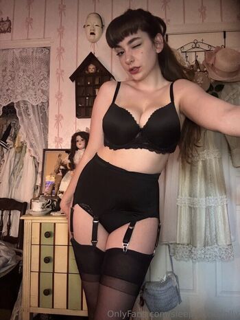 Full leaked Porcelainmilkbottle private onlyfans photo