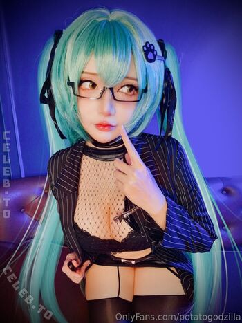 Full leaked Potato godzilla  page private onlyfans photo