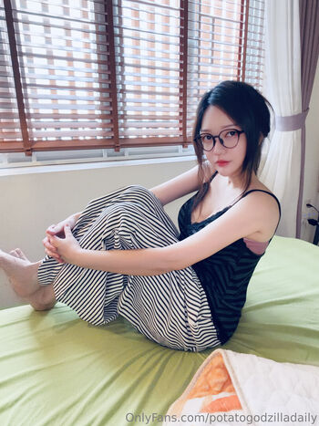 Full leaked Potatogodzilla private onlyfans photo