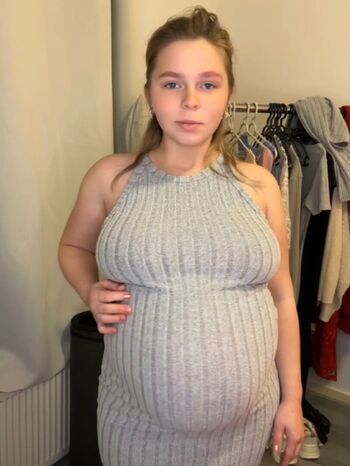 pregnant_brandi