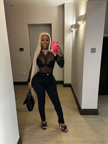 Full leaked Prettiipaaiid private onlyfans photo