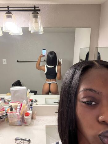Full leaked Prettiyayaa private onlyfans photo
