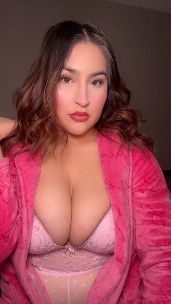 Full leaked Prettyinpinqq private onlyfans photo
