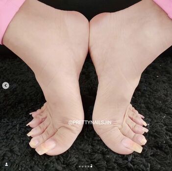 Full leaked Prettynailsjin private onlyfans photo