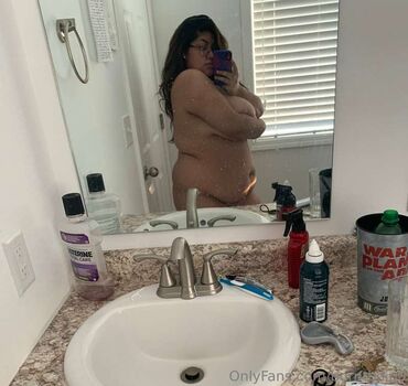 Prettypeachangel