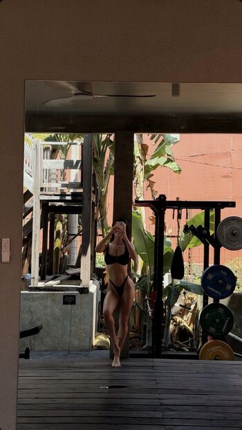 Full leaked Pretylittlething private onlyfans photo