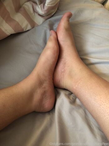 Full leaked Princessofhandsandfeet private onlyfans photo