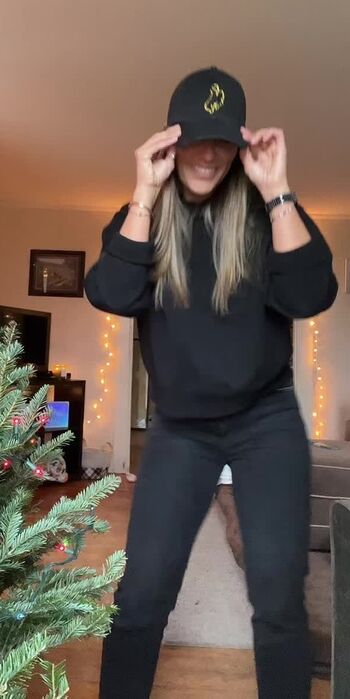 Full leaked Probablycaralaci private onlyfans photo