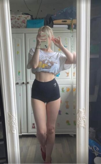 Full leaked Pukjepeuk private onlyfans photo