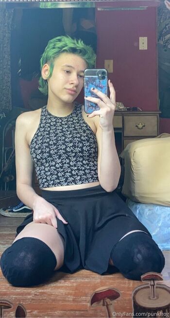 Full leaked Punkfrog private onlyfans photo