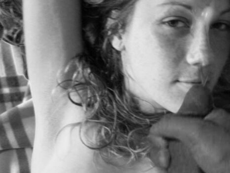 Full leaked Putasquemefollaba private onlyfans photo