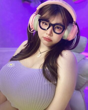 Full leaked Pxtriadel private onlyfans photo