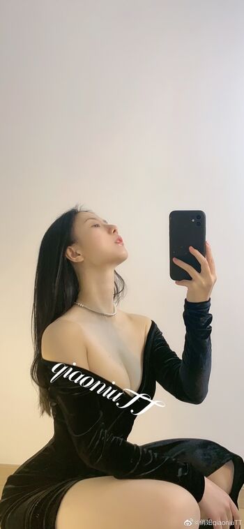 Full leaked Qiaoniutt  page private onlyfans photo
