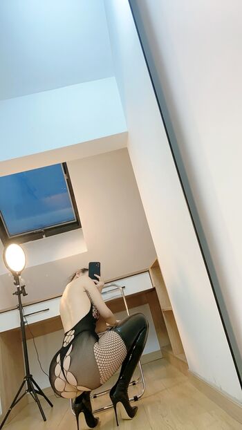 Full leaked Qiaoniutt  page private onlyfans photo