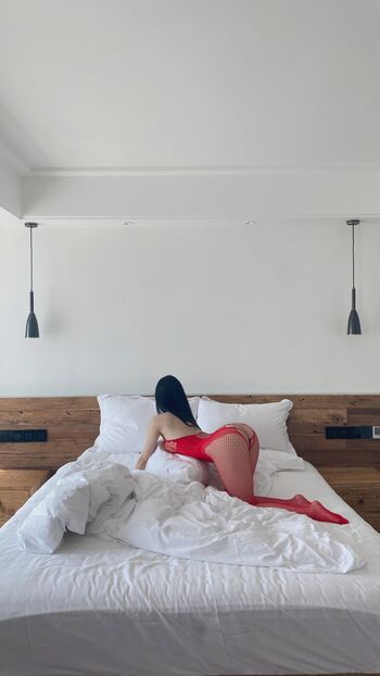 Full leaked Qiaoniutt  page private onlyfans photo