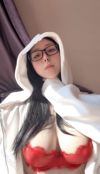 Full leaked Qiaoniutt  page private onlyfans photo