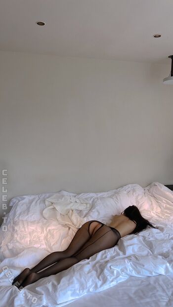 Full leaked Qiaoniutt  page private onlyfans photo