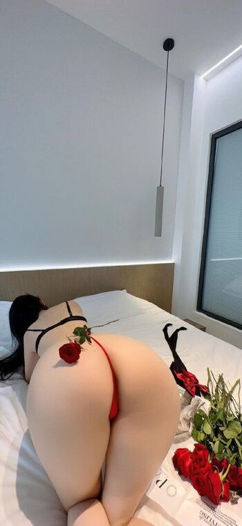 Full leaked Qiaoniutt private onlyfans photo