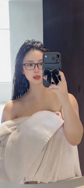 Full leaked Qiaoniutt private onlyfans photo