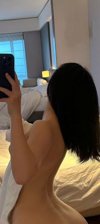 Full leaked Qiaoniutt private onlyfans photo