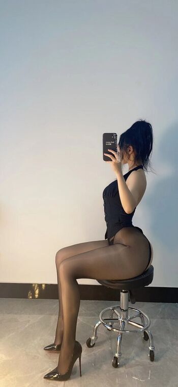 Full leaked Qiaoniutt private onlyfans photo