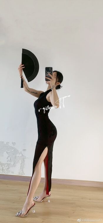 Full leaked Qiaoniutt qiaoniu qiaoniutt qiaoniu page private onlyfans photo