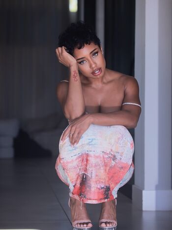 Full leaked Qimmah russo page private onlyfans photo