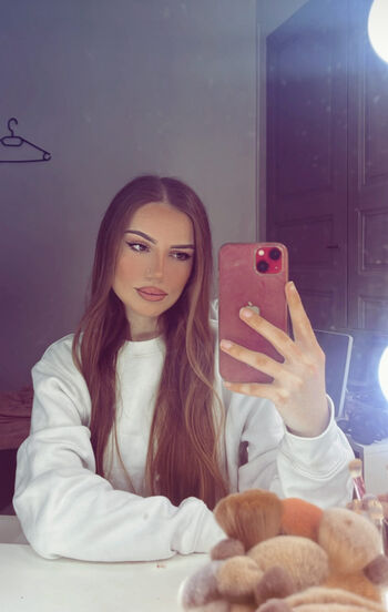 Full leaked Queenamandine private onlyfans photo