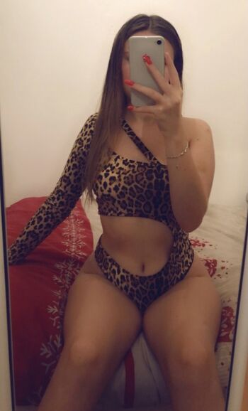 Full leaked Queenamandine private onlyfans photo