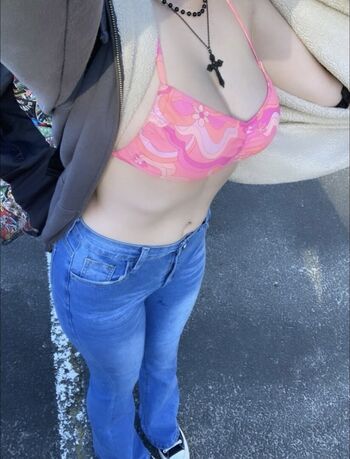 Full leaked Queenemeraldrose private onlyfans photo