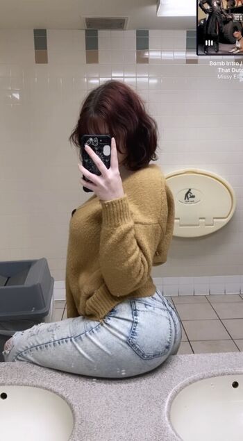 Full leaked Queenemeraldrose private onlyfans photo