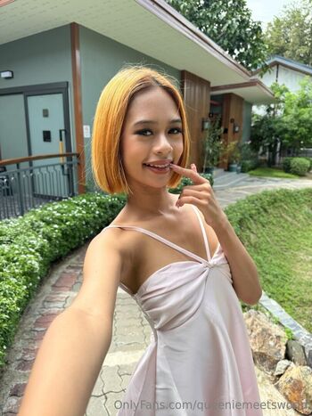 Full leaked Queenie  page private onlyfans photo