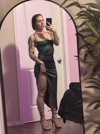 Full leaked Queenkofficial private onlyfans photo