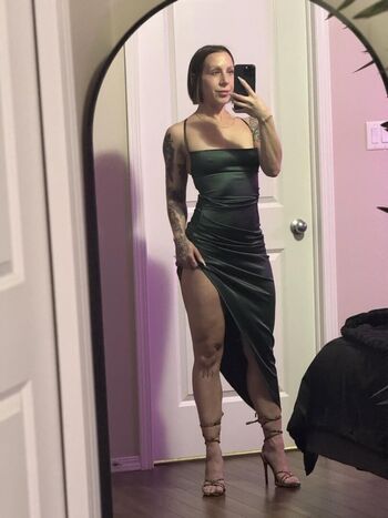 Full leaked Queenkofficial private onlyfans photo