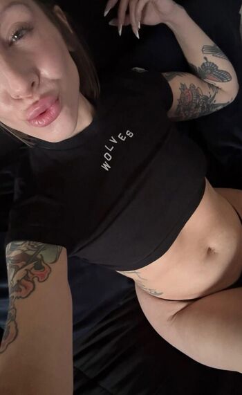 Full leaked Queenkofficial private onlyfans photo