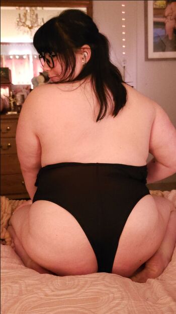 Full leaked Queenleia private onlyfans photo