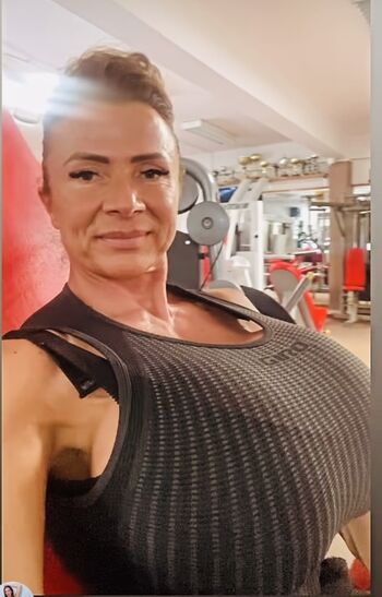 Full leaked Queenmuscleboobs private onlyfans photo